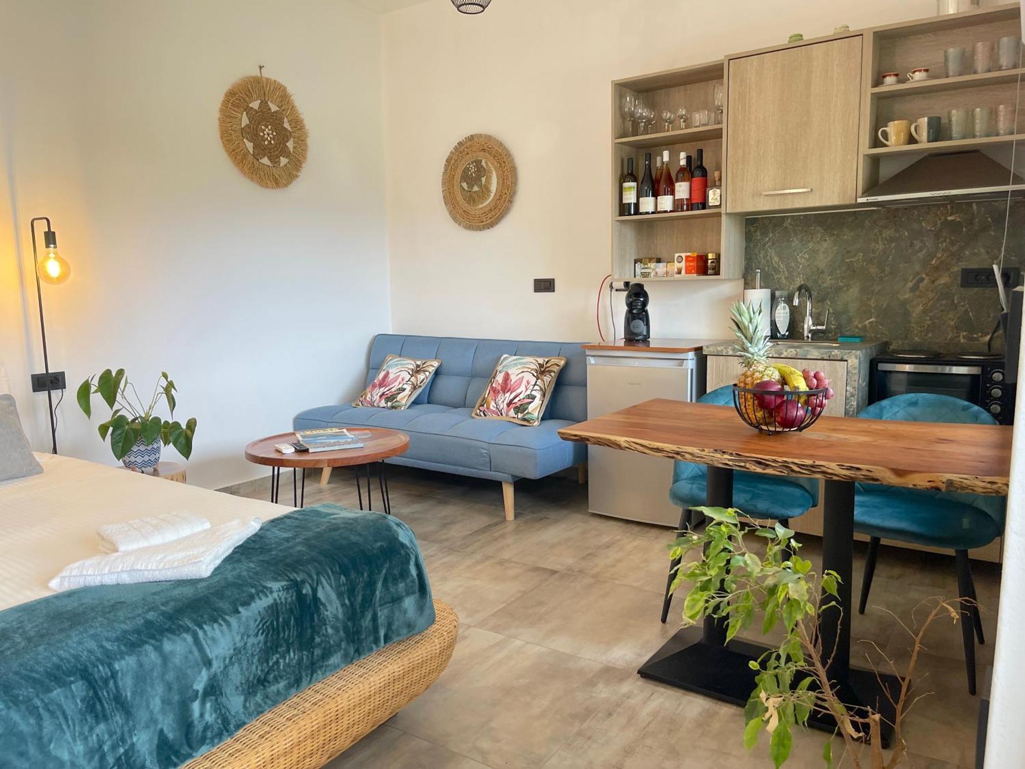 Cavos Luxury Apartments キサモス エクステリア 写真